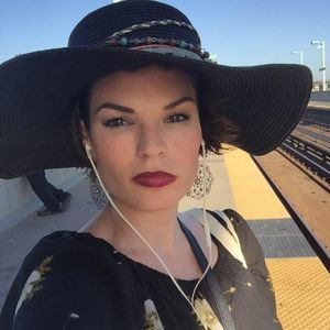 Meet your Posher, Alice